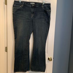 Levi’s 590 plus sized jeans